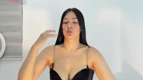 Laura online show from September 24, 4:41 am