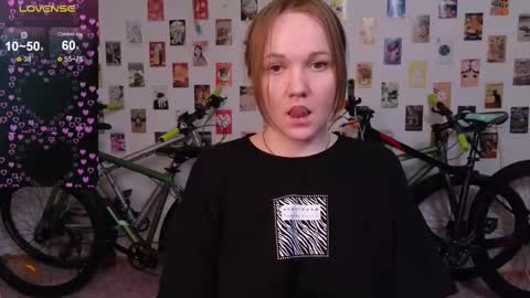 Bella online show from November 26, 4:59 pm