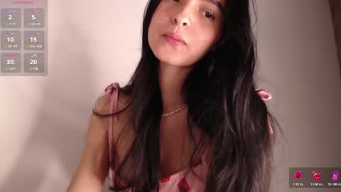 Snapshot of bella_musee chatting on March 1, 3:21 am   online show from March 1, 3:21 am