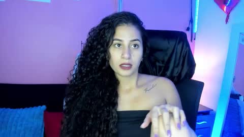 Snapshot of bella_ponce1 chatting on October 20, 11:21 pm Bella Ponce online show from October 20, 11:21 pm