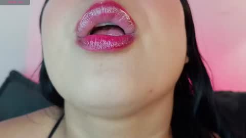 bella online show from July 12, 7:11 am