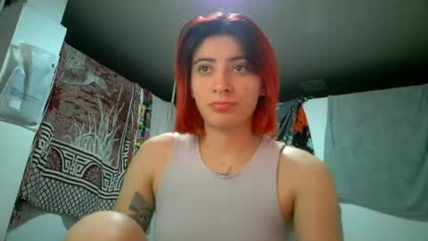 bella_thorne1999 online show from June 30, 3:06 am