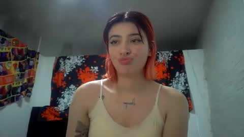 bella_thorne1999 online show from July 19, 1:52 am