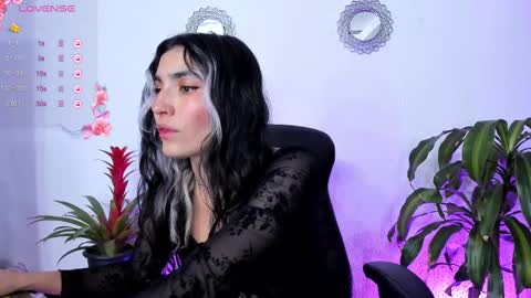 Bella online show from March 7, 10:54 pm