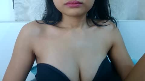 bellacrystall online show from February 19, 4:00 am