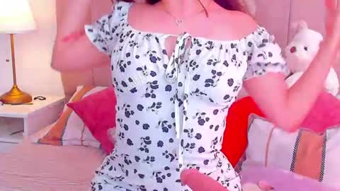 BellaFontana online show from June 17, 6:35 pm