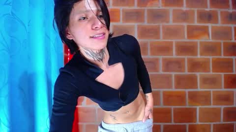 bellamy_094 online show from December 17, 8:59 pm