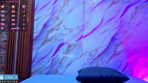   online show from March 7, 11:10 am