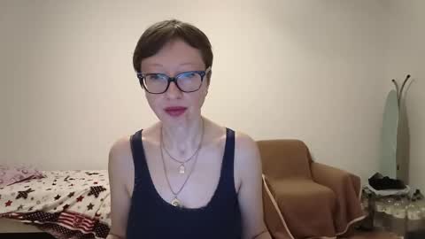 Emma online show from June 6, 7:09 pm