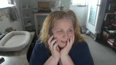 Bellavoca online show from April 28, 8:46 pm