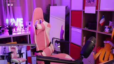 Alice online show from March 19, 7:36 am