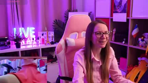 Alice online show from February 19, 7:29 am