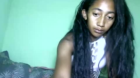 belle_annah online show from March 25, 2:57 pm