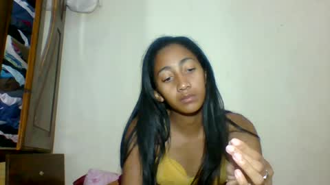 belle_annah online show from June 28, 5:20 pm