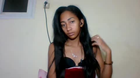 belle_annah online show from July 13, 3:43 am
