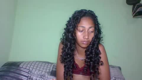 belle_annah online show from May 21, 4:24 pm