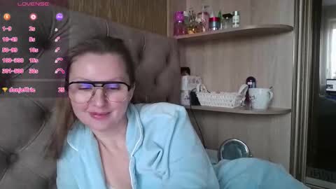 Amelia online show from February 27, 1:04 pm