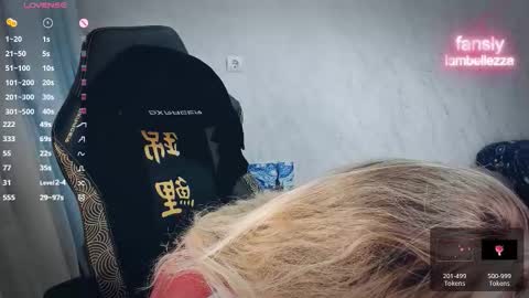 Your Annabelle Wolf  online show from February 17, 4:39 pm