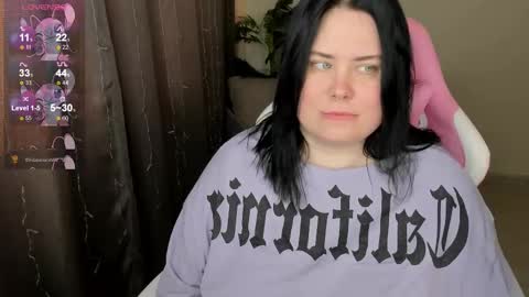 LinaBoo online show from December 17, 5:25 am