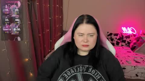 LinaBoo online show from February 4, 4:38 am