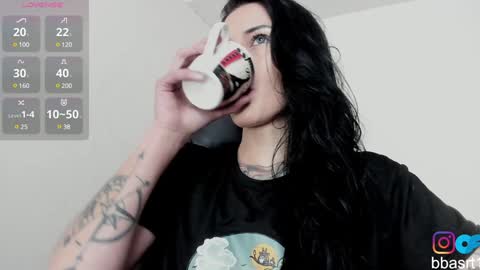 Snapshot of belyswitch chatting on December 29, 5:33 pm Bely   Bbasrt1 -  hot online show from December 29, 5:33 pm
