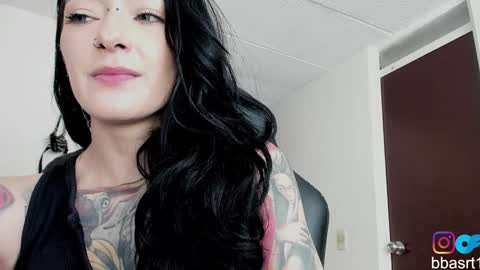 Snapshot of belyswitch chatting on December 20, 8:23 pm Bely   Bbasrt1 -  hot online show from December 20, 8:23 pm