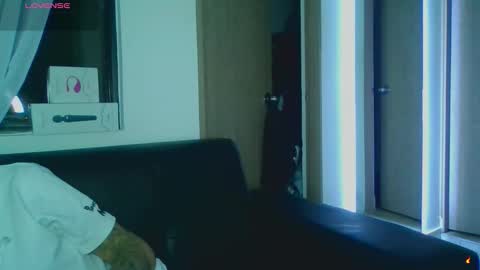 Tiffany and Bengie online show from January 10, 1:00 am