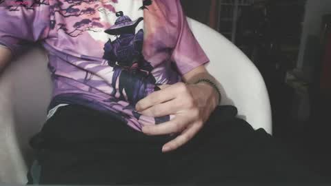 benijamin online show from April 6, 10:22 pm