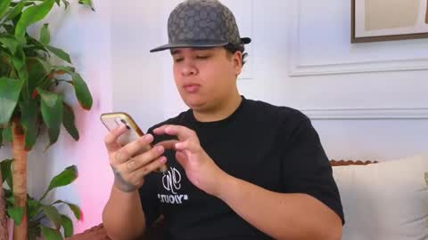 bennett_alejoo online show from April 1, 6:38 pm