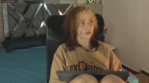 benny_wilson online show from December 22, 4:41 am