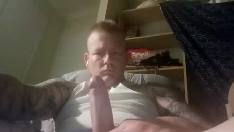 bennyinbrissy online show from April 29, 5:18 pm