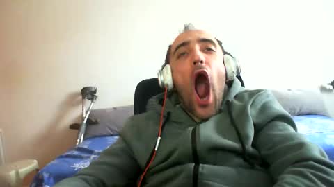 bentish online show from March 24, 11:27 am