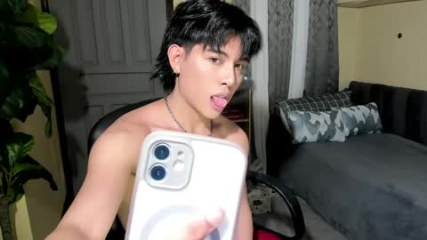 bentlyfuck online show from May 22, 10:33 am