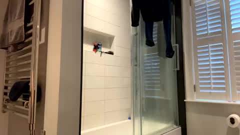 benz10001 online show from March 4, 12:35 pm