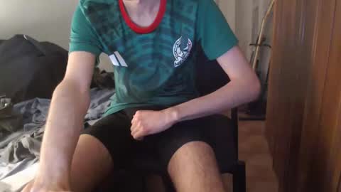 berceuse111 online show from April 3, 11:39 am