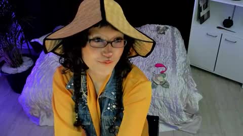 Snapshot of berkanasolde chatting on October 28, 7:09 am Berki  new account online show from October 28, 7:09 am