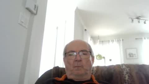 bernard1102 online show from April 5, 7:44 pm