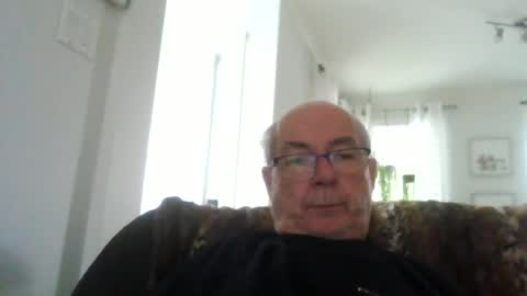 bernard1102 online show from June 30, 10:47 am