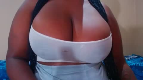 Snapshot of berniniblushx89 chatting on December 19, 11:14 pm BERNINIBLUSHX89 online show from December 19, 11:14 pm