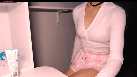 berry2024 online show from January 12, 7:37 am