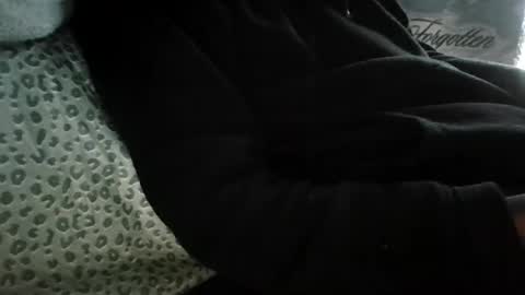 ToxicPipe757 online show from November 11, 8:55 pm