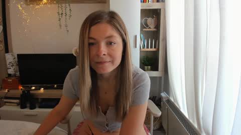 Vicky   online show from March 10, 8:40 am