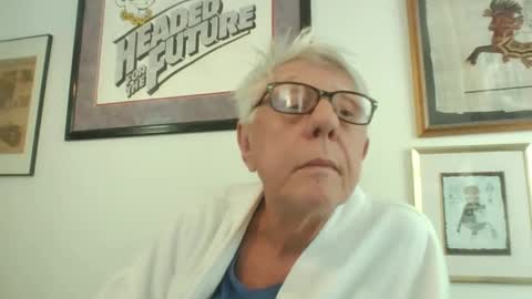 bestshot1951 online show from December 17, 3:19 pm