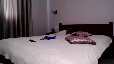 betty_sw online show from May 31, 12:37 pm