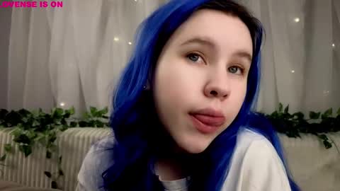 Eliz online show from February 13, 1:42 am