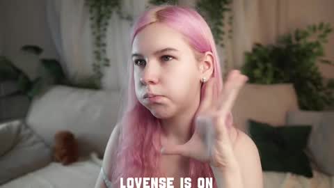 Eliz online show from November 29, 2:19 am