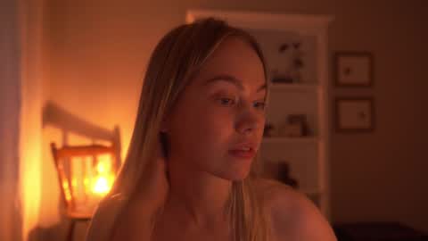 Snapshot of bibi_it_is chatting on February 9, 11:25 am Bibi online show from February 9, 11:25 am