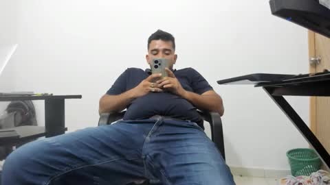 Tommy online show from January 6, 11:53 pm