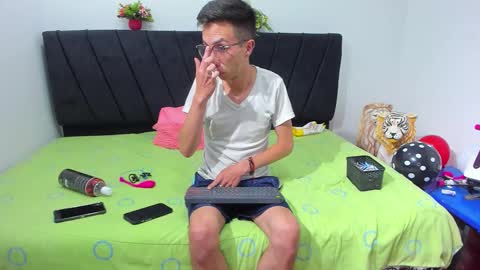 john and cris online show from January 7, 2:49 am