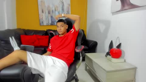 big_jhoonss_ online show from October 20, 3:11 am